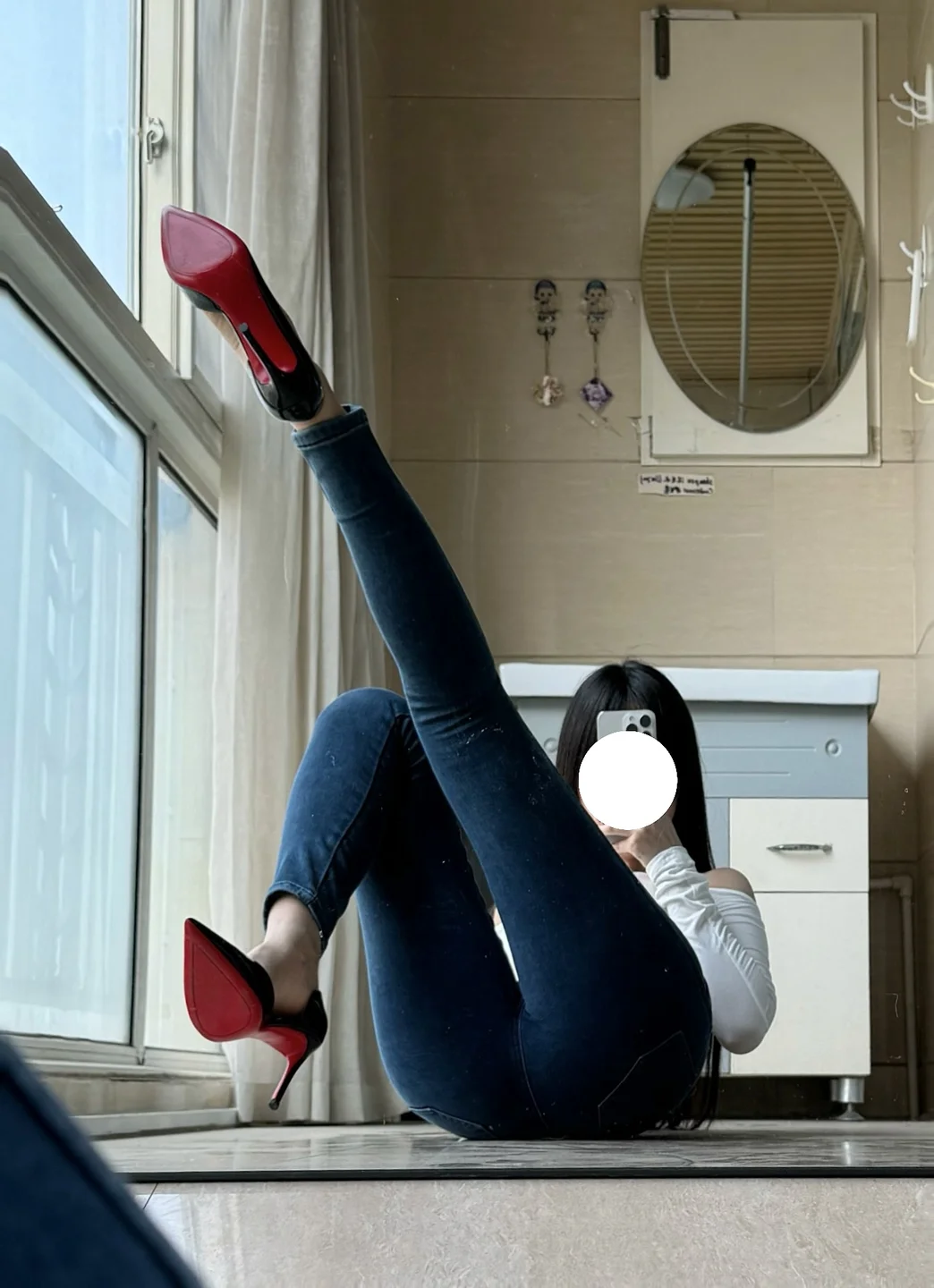 不可爱羚 – 牛仔裤 [28P,7V-1.1GGB] tg@simisebaisi 【丝足阁】010.webp
